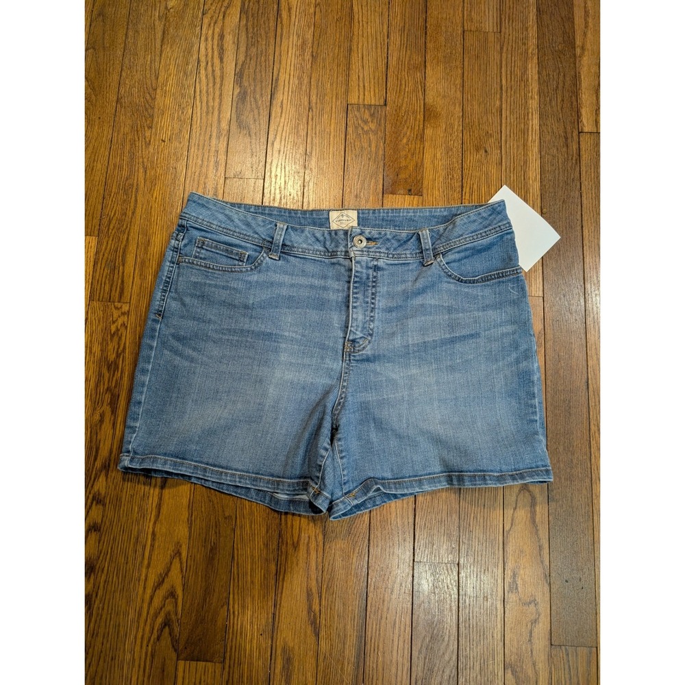 St Johns Bay Womens Medium Wash Stretch Denim Everyday Shorts Size 16 Blue